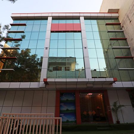 Hotel O Cloud New Delhi Eksteriør bilde